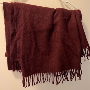 COS 100% wool scarf